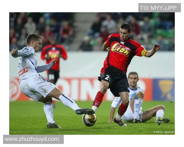 成都足球队心理素质探讨:如何在比赛中提升心理韧性与团队凝聚力 成都足球队心理素质探讨:如何在比赛中提升心理韧性与团队凝聚力