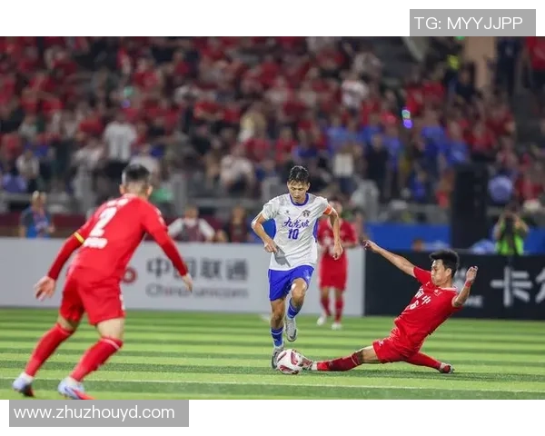 赛后分析深圳足球队与重庆足球队球员个人能力对比及表现评估